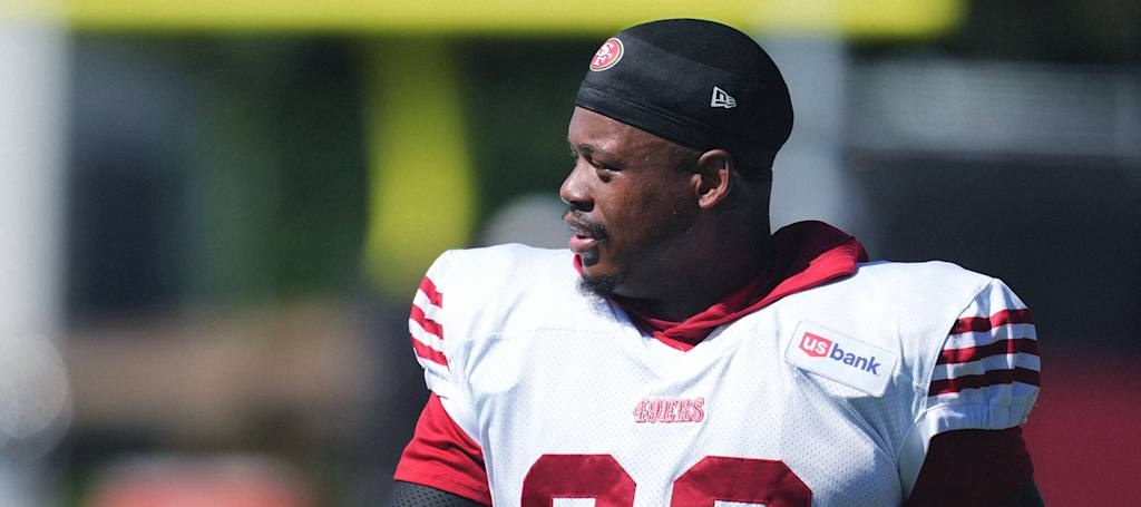 Kevin Givens at a San Francisco 49ers practice