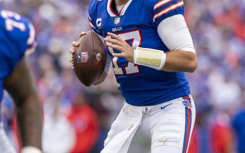 Josh Allen with the Buffalo Bills in September 2021