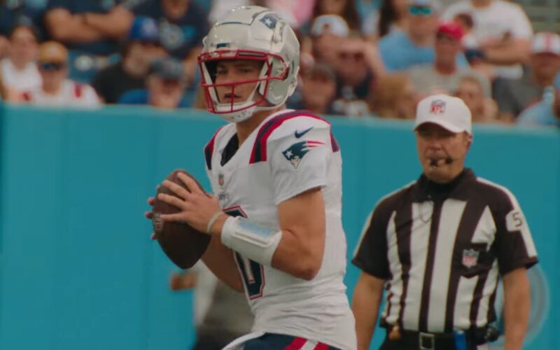 Drake Maye drops back to pass for the New England Patriots
