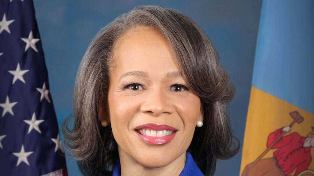 Senator Lisa Blunt Rochester of Delaware in her official portrait