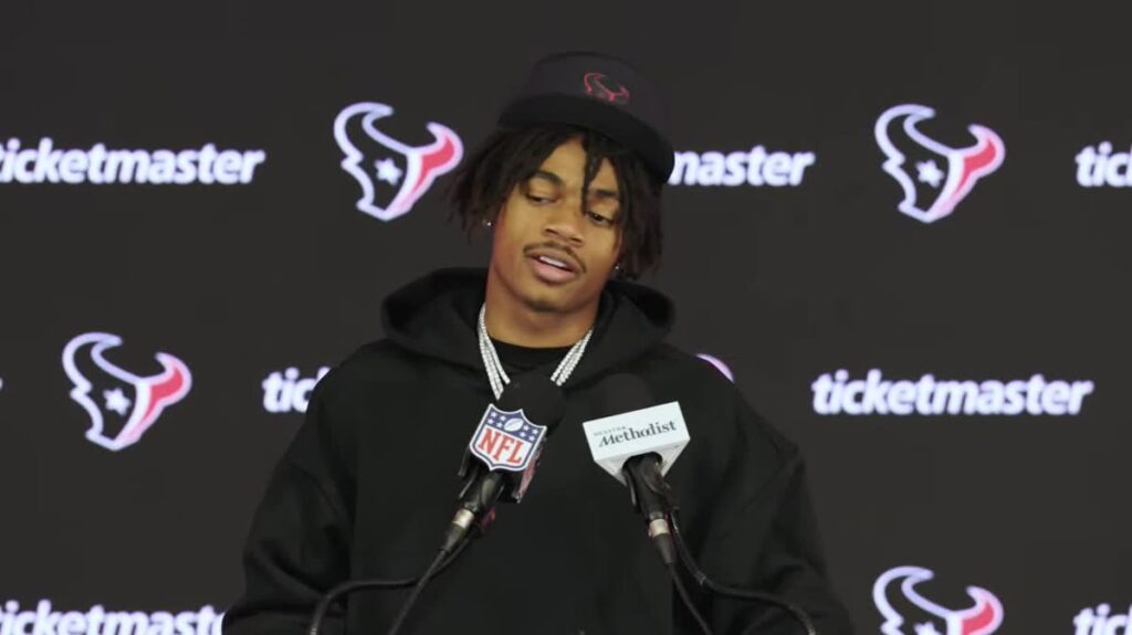 Tank Dell speaks at his postgame news conference after his return against the Giants